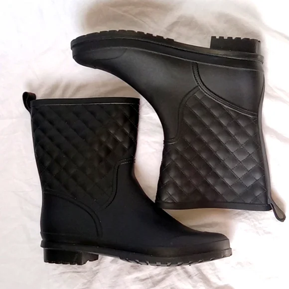 Mid Calf Rain Boots Waterproof Lightweight Garden Shoes Black Size 41, 9M - Picture 1 of 7